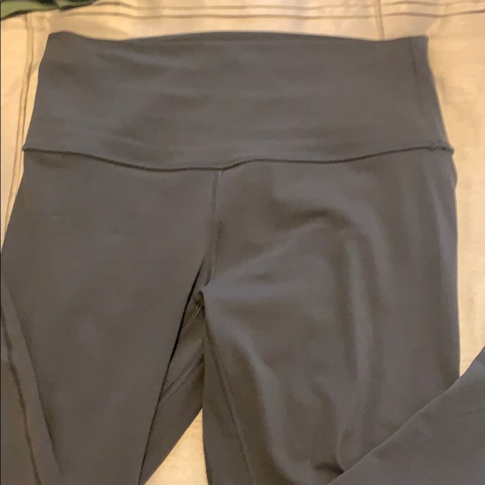 Grey Lululemon Align Leggings Size 6, 25”